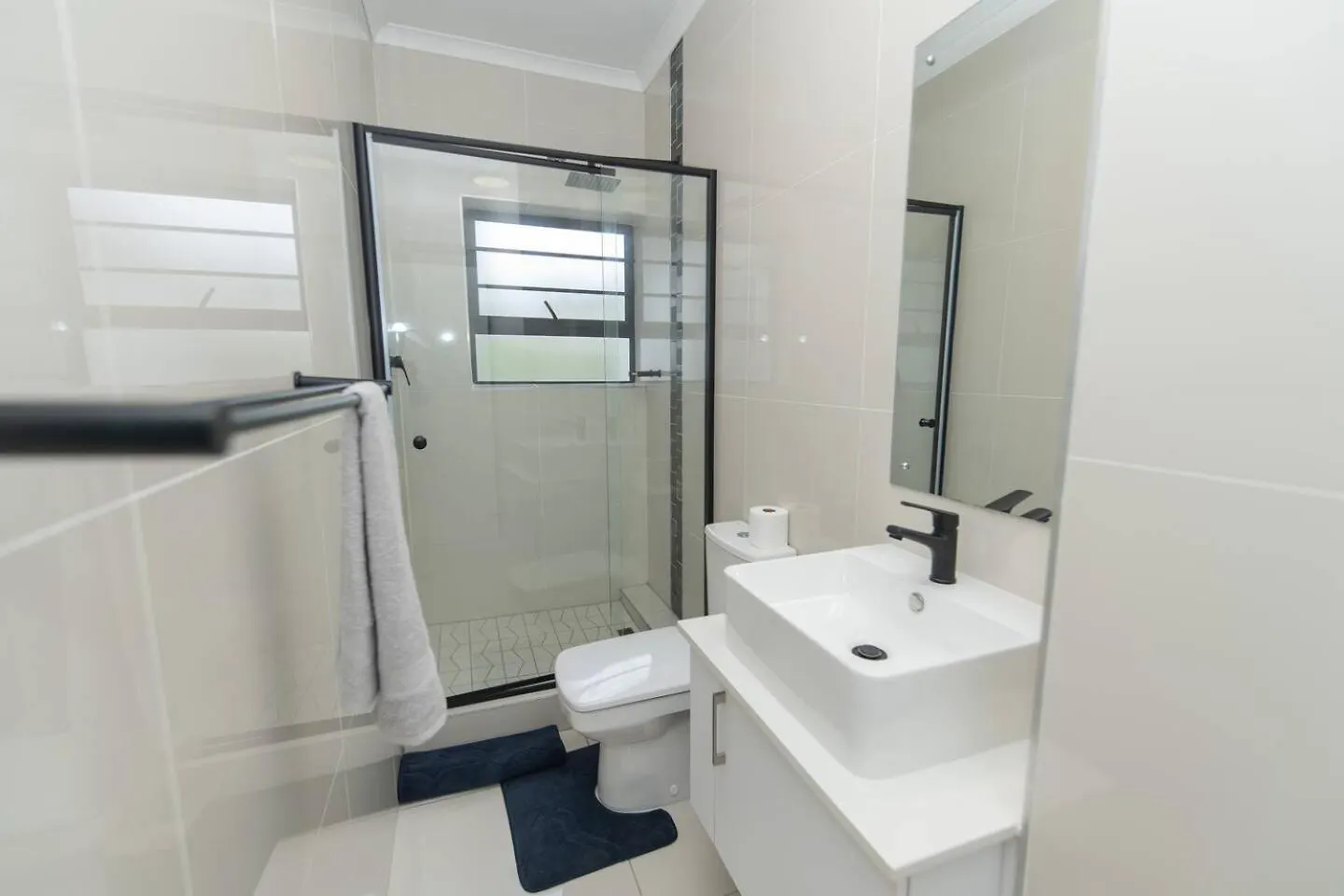 The Sapphire Apartment Port Elizabeth