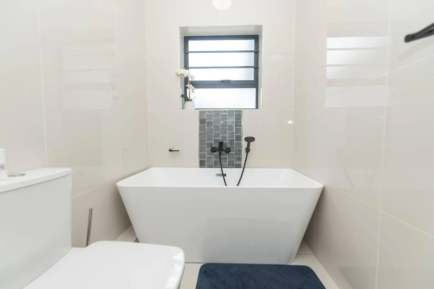 The Sapphire Apartment Port Elizabeth