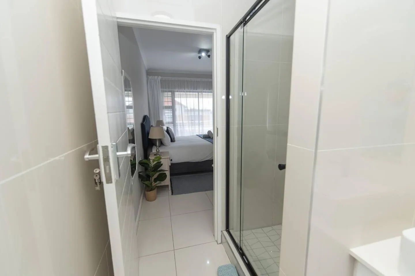The Sapphire Apartment Port Elizabeth 0*,