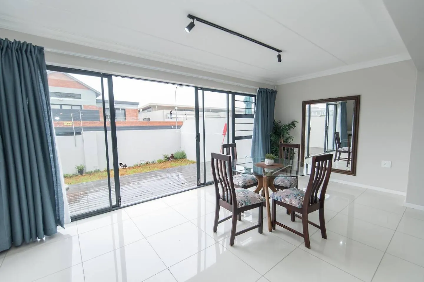 The Sapphire Apartment Port Elizabeth